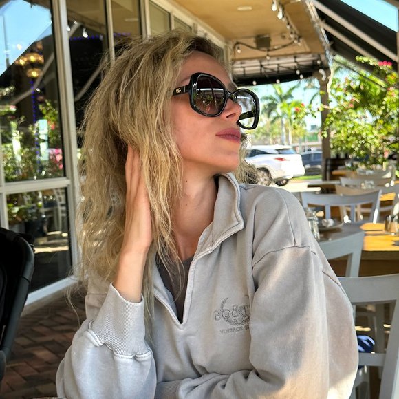 Gucci GG0762S Black Women's Square Sunglasses New 56-18-145 - Picture 5 of 16